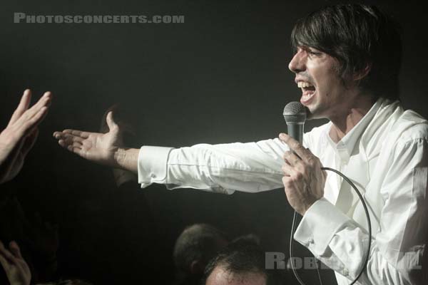 HUSHPUPPIES - 2008-11-08 - PARIS - La Maroquinerie - 